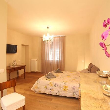 B&B Antico Cancello Lucca Luaran gambar